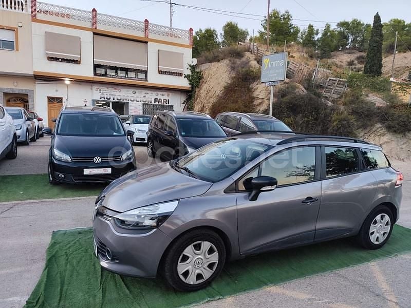 Gris / plata Usado 2014 Renault Clio GrandTour Expression Familiar | 6500 € (Precio justo) - Imagen 1/4