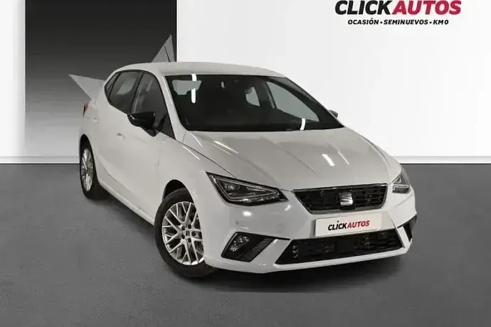Usado Seat Ibiza FR 115 CV (84 kW) 2025 Utilitario