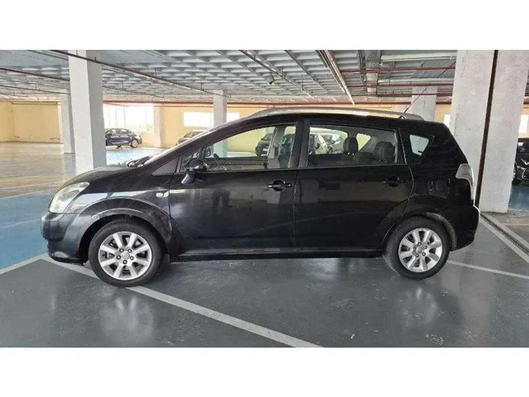 Usado Toyota Corolla Verso Luna 129 CV (94 kW) 2006 Negro Monovolumen