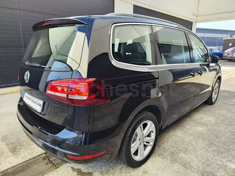 Usado VW Sharan Advance 150 CV (110 kW) 2021 Negro Monovolumen