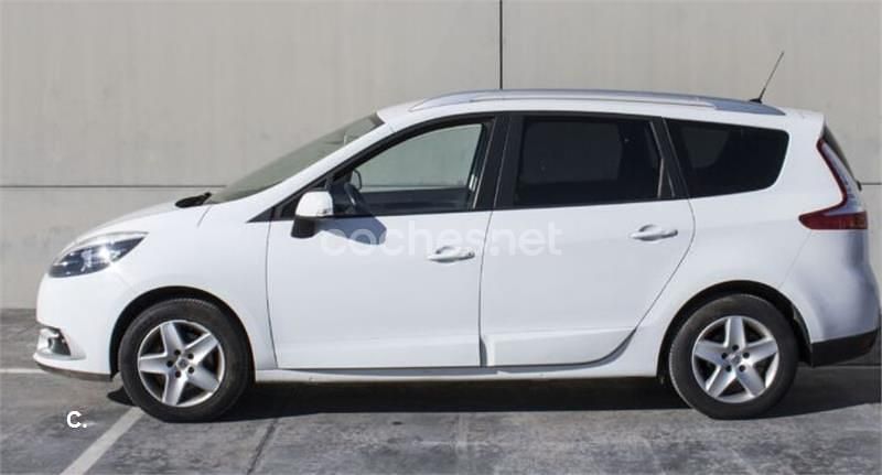 Usado Renault Scénic III 115 CV (84 kW) 2015 Blanco Monovolumen