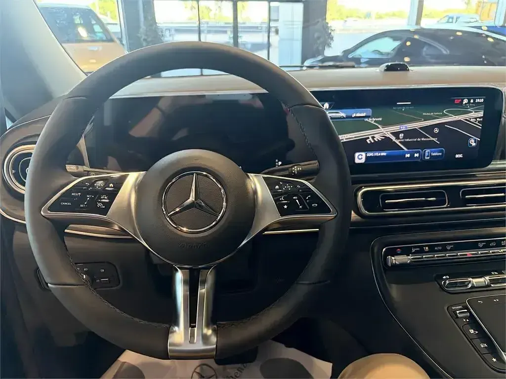 Nuevo Mercedes V250 Avantgarde 190 CV (139 kW) 2026 Negro Monovolumen