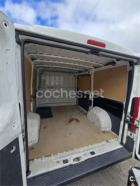 Usado Peugeot Boxer 120 HP (88 kW) 2012 Branco Van