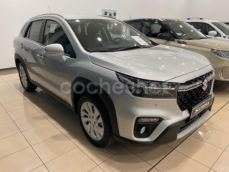 Gris / plata Nuevo 2025 Suzuki SX4 S-Cross SUV | 28.585 € (Caro) - Imagen 1/4