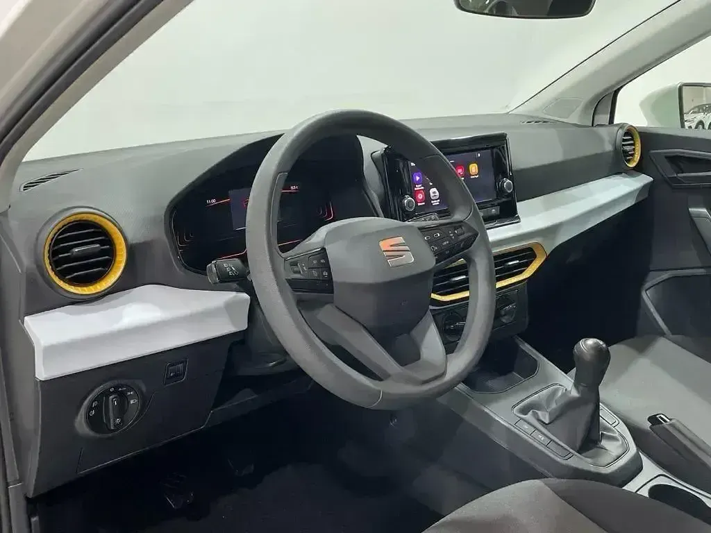Usado Seat Ibiza Reference 80 CV (58 kW) 2023 Blanco Utilitario