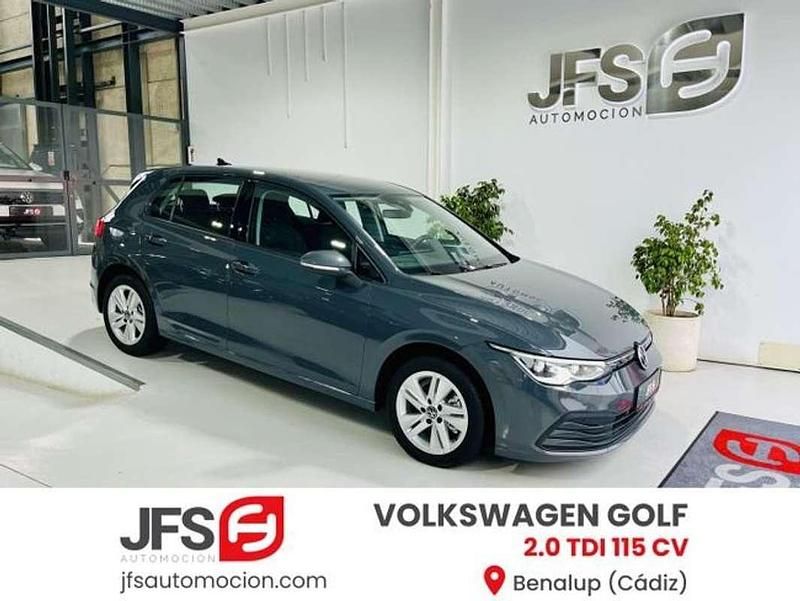 Usado VW Golf VIII 116 CV (85 kW) 2020 Gris Utilitario