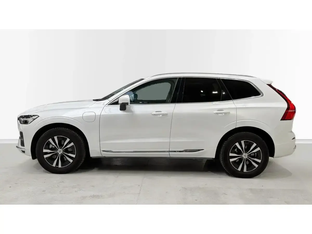 Usado Volvo XC60 Core 351 CV (258 kW) 2023 Blanco SUV