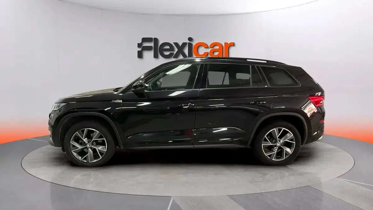 Usado Skoda Kodiaq SportLine 150 CV (110 kW) 2020 Gris SUV