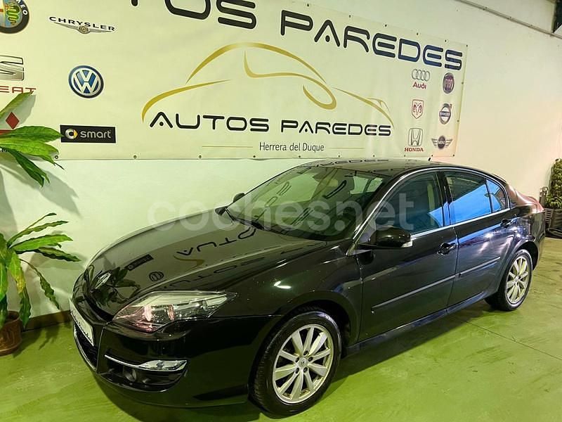 Negro Usado 2011 Renault Laguna III Dynamique Berlina | 5699 € (Precio justo) - Imagen 1/4