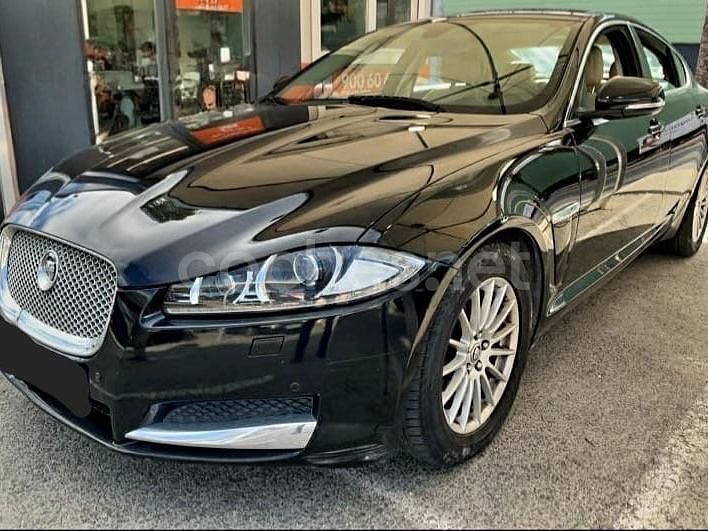 Usado Jaguar XF Classic 190 CV (139 kW) 2012 Negro Berlina