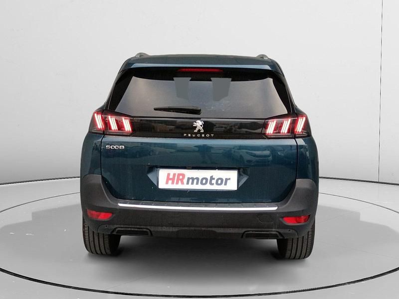 Usado Peugeot 5008 Allure 132 CV (97 kW) 2024 Verde SUV