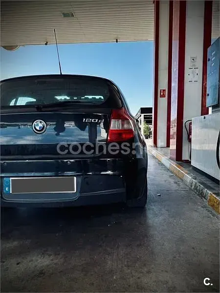 Usado BMW 120 163 CV (119 kW) 2006 Negro Utilitario