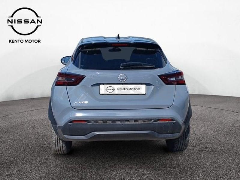 Usado Nissan Juke N-Connecta 114 CV (83 kW) 2025 Gris / plata SUV