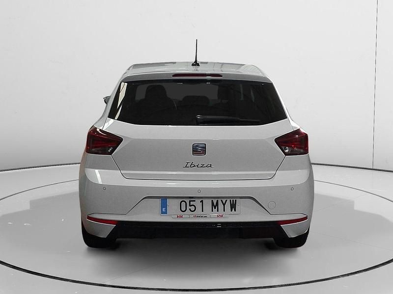 Usado Seat Ibiza 115 CV (84 kW) 2025 Blanco Berlina