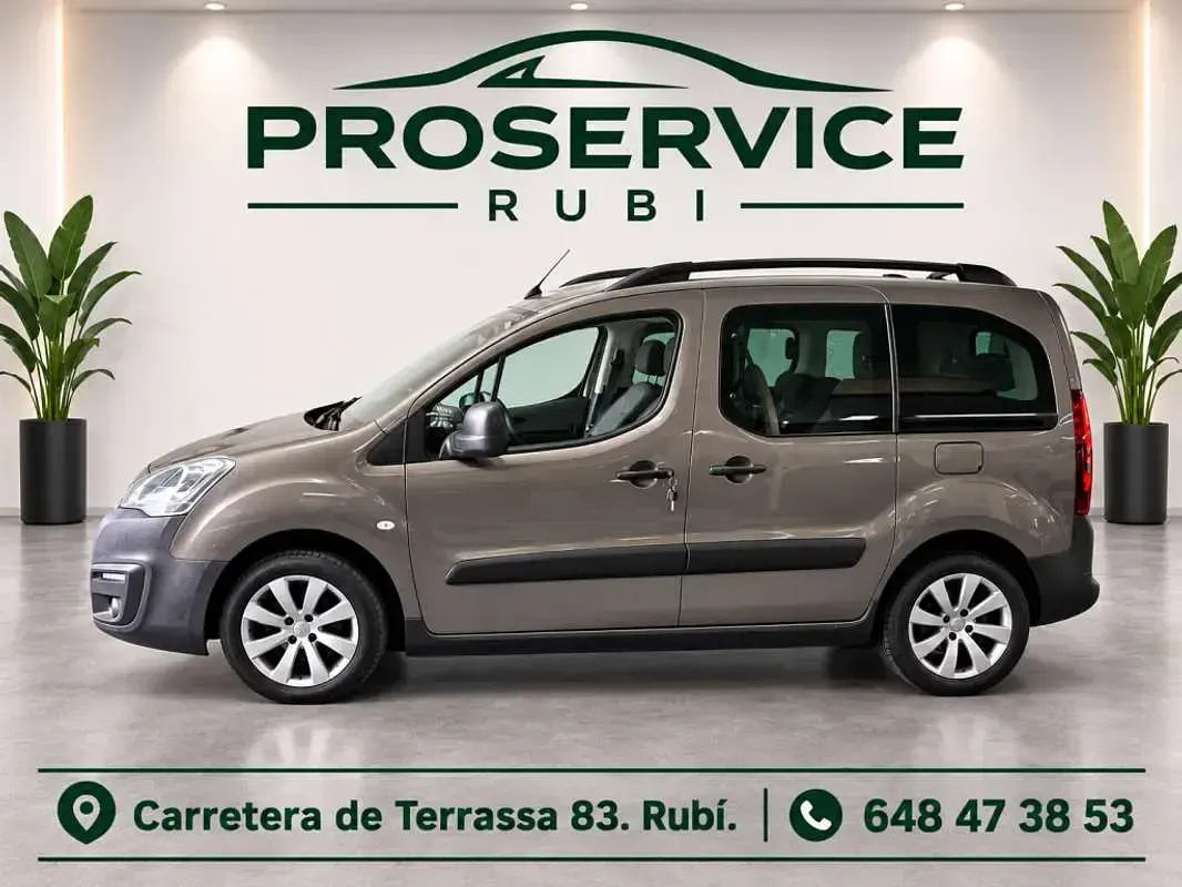 Usado Peugeot TePee Outdoor 99 CV (72 kW) 2017 Marrón Van