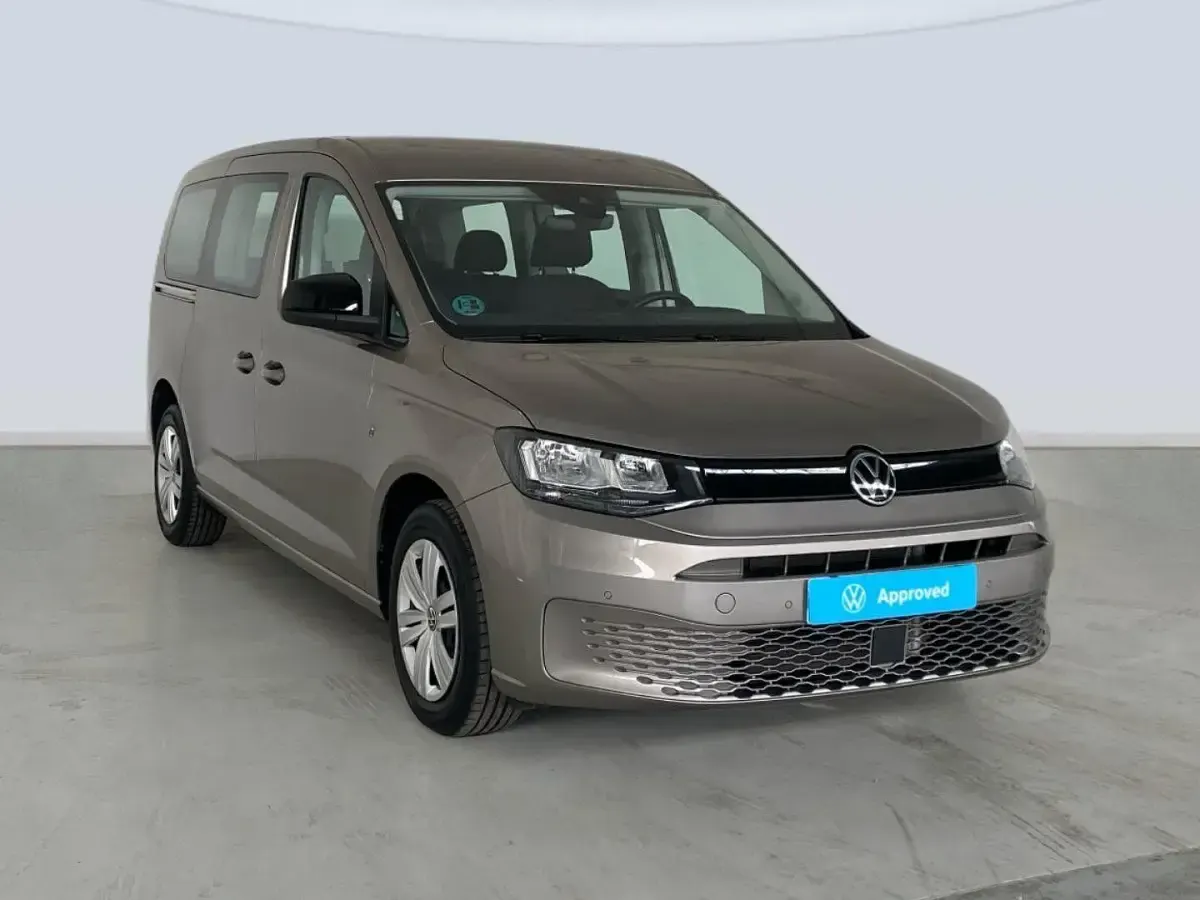 Usado VW Caddy Maxi 122 CV (89 kW) 2025 Beige Monovolumen