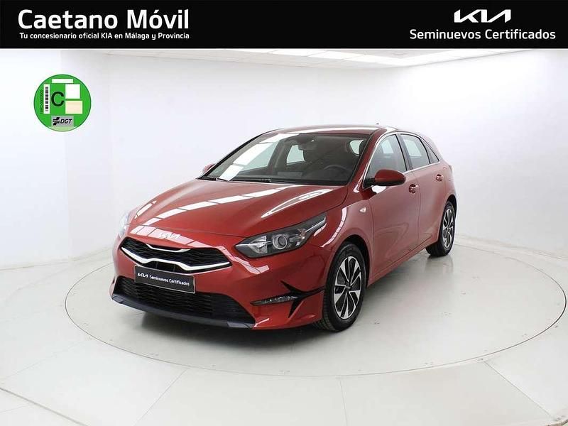 Rojo Usado 2024 Kia Ceed Utilitario | 18.990 € (Precio justo) - Imagen 1/4