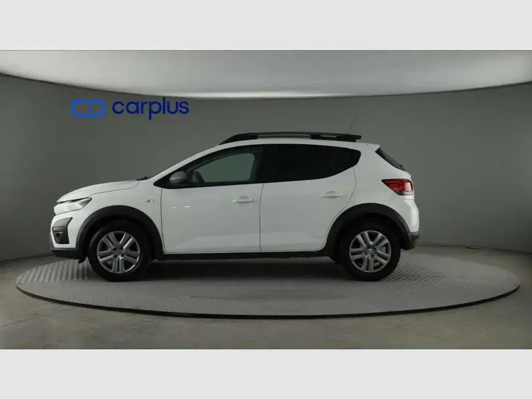 Usado Dacia Sandero Expression 91 CV (66 kW) 2023 Blanco Utilitario