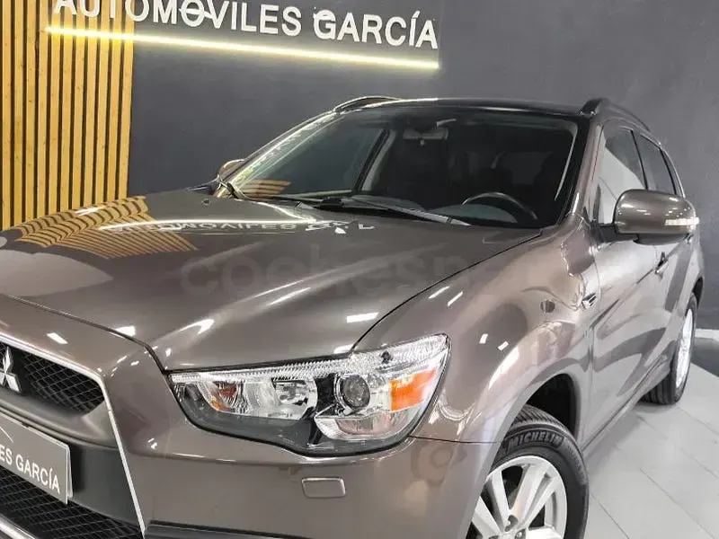 Usado Mitsubishi ASX Motion 150 CV (110 kW) 2010 Marrón SUV