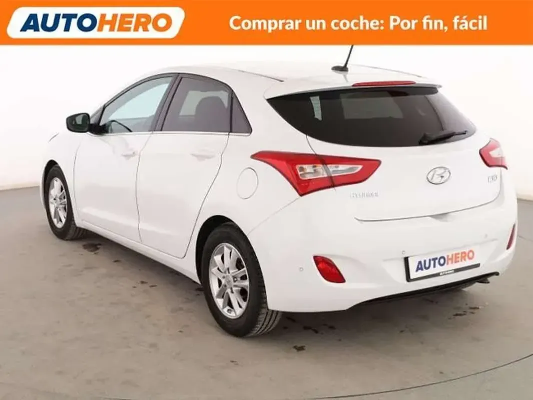 Usado Hyundai i30 136 CV (100 kW) 2016 Blanco Utilitario