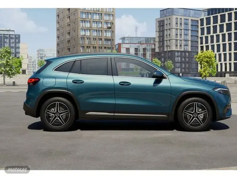 Usado Mercedes EQA350 AMG line 214 kW (292 CV) 2024 Azul SUV
