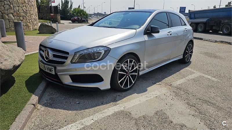 Gris / plata Usado 2012 Mercedes A200 AMG Berlina | 14.000 € (Precio justo) - Imagen 1/4