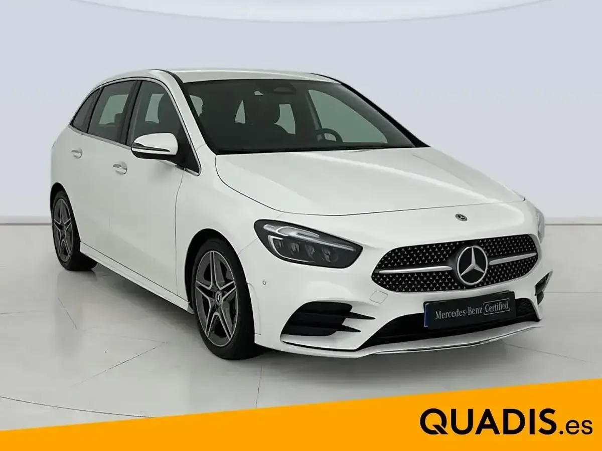 Begagnad Mercedes B200 AMG line 150 HK (110 kW) 2024 Vit Minibuss