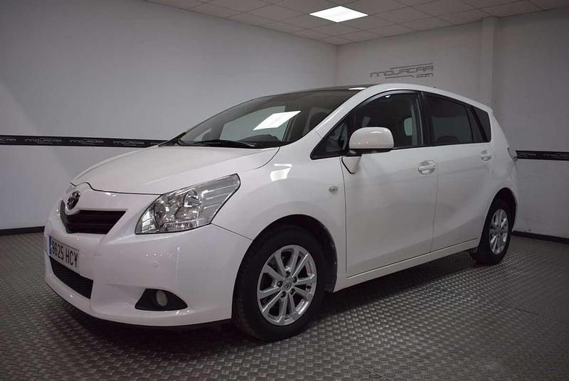 Usado Toyota Verso Advance 126 CV (92 kW) 2011 Blanco Monovolumen