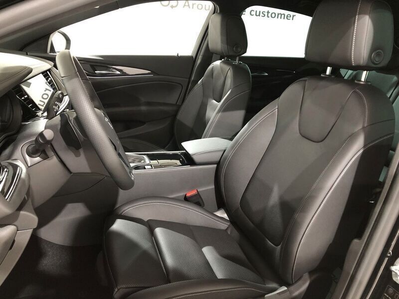 Usado Opel Insignia GS Line 200 CV (147 kW) 2022 Negro