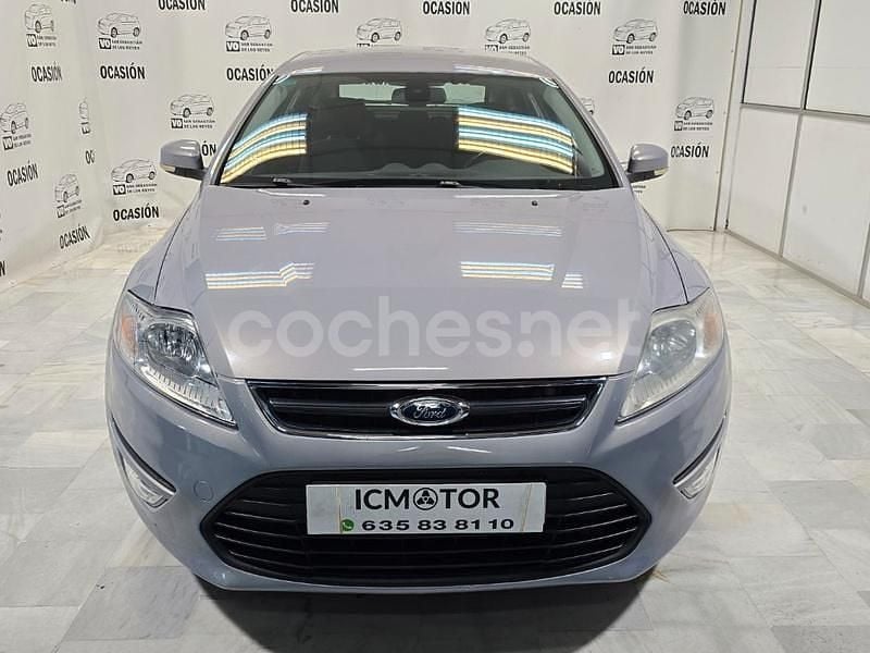 Usado Ford Mondeo 115 CV (84 kW) 2011 Gris / plata Berlina