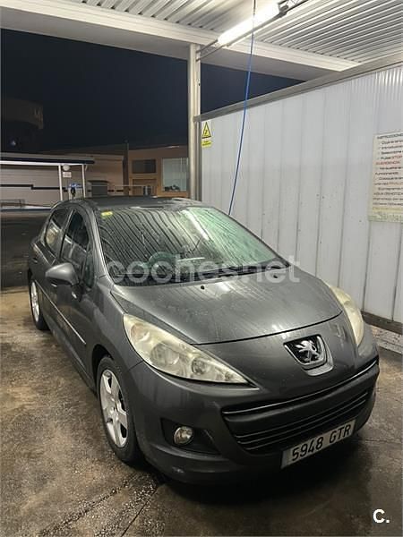 Gris / plata Usado 2010 Peugeot 207 Sport Berlina | 3200 € (Super precio) - Imagen 1/4