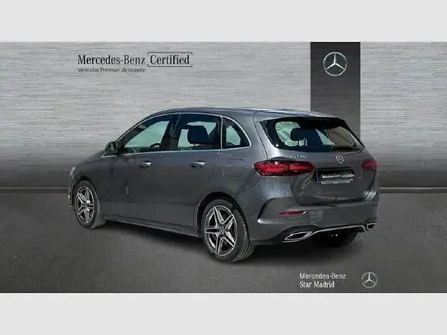 Usado Mercedes B250e 218 CV (160 kW) 2025 Gris montaña Utilitario