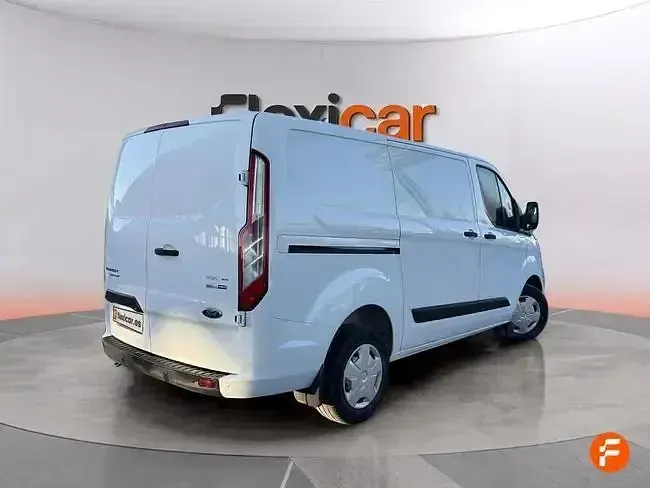 Usado Ford Transit Custom Trend 131 CV (96 kW) 2022 Blanco Berlina