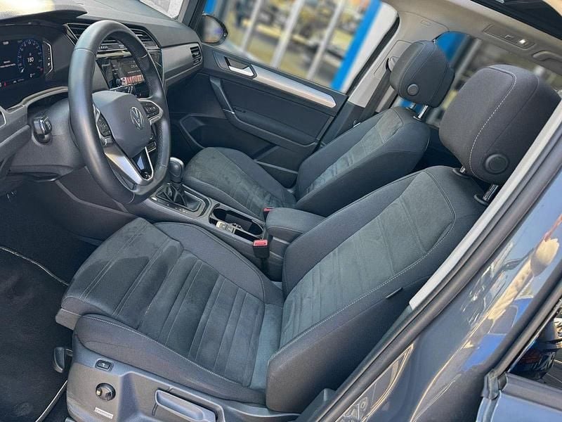 Usado VW Touran 150 CV (110 kW) 2024 Gris Monovolumen