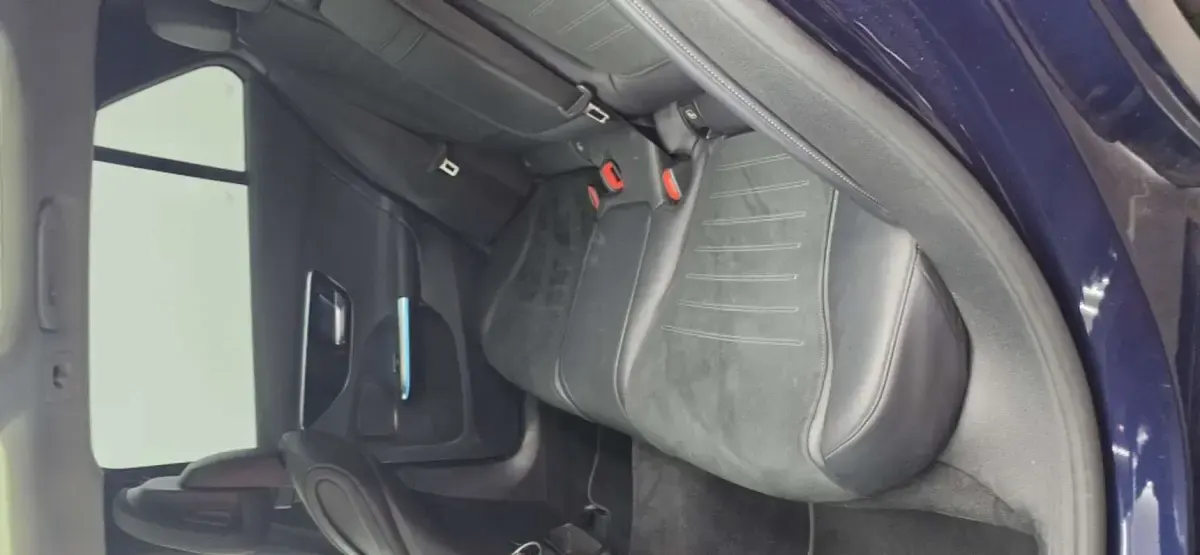 Usado Mercedes C220 200 CV (147 kW) 2021 Azul Berlina