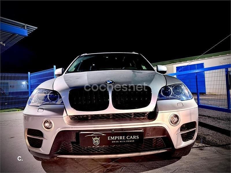 Gris / plata Usado 2011 BMW X5 Comfort Edition SUV | 15.900 € - Imagen 1/4