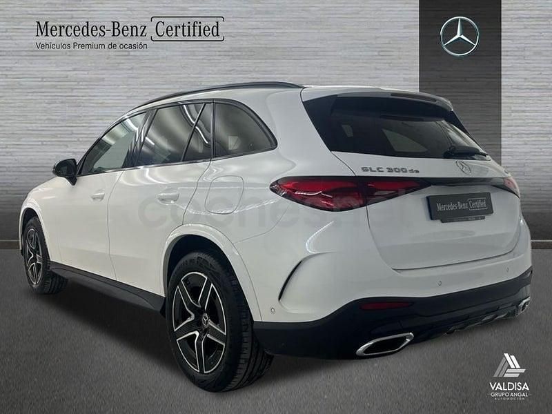 Usado Mercedes GLC300e AMG line 333 CV (244 kW) 2025 Blanco polar SUV