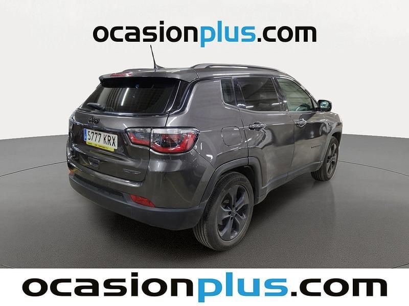 Usado Jeep Compass Night Eagle 140 CV (102 kW) 2018 Gris SUV