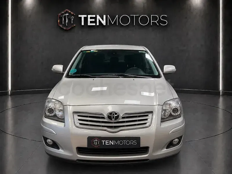 Usado Toyota Avensis Sol 147 CV (108 kW) 2007 Gris / plata Berlina