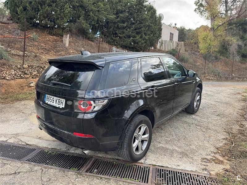 Usado Land Rover Discovery Sport Pure 150 CV (110 kW) 2017 Negro SUV