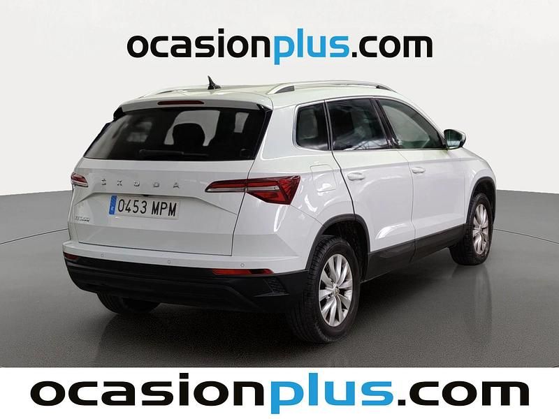 Usado Skoda Karoq Selection 116 CV (85 kW) 2024 Blanco SUV