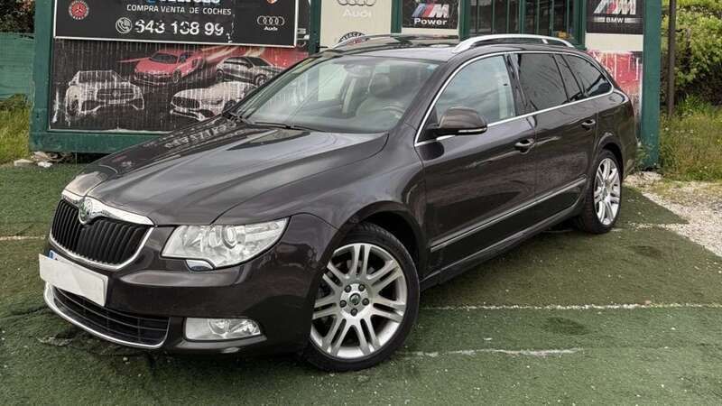 Negro Usado 2011 Skoda Superb Exclusive Familiar | 8500 € (Super precio) - Imagen 1/4