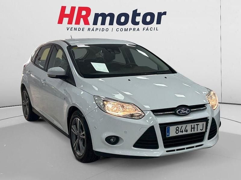 Usado Ford Focus 125 CV (91 kW) 2013 Blanco Berlina