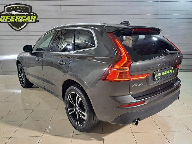 Usado Volvo XC60 Business Edition 390 CV (286 kW) 2021 Gris / plata SUV