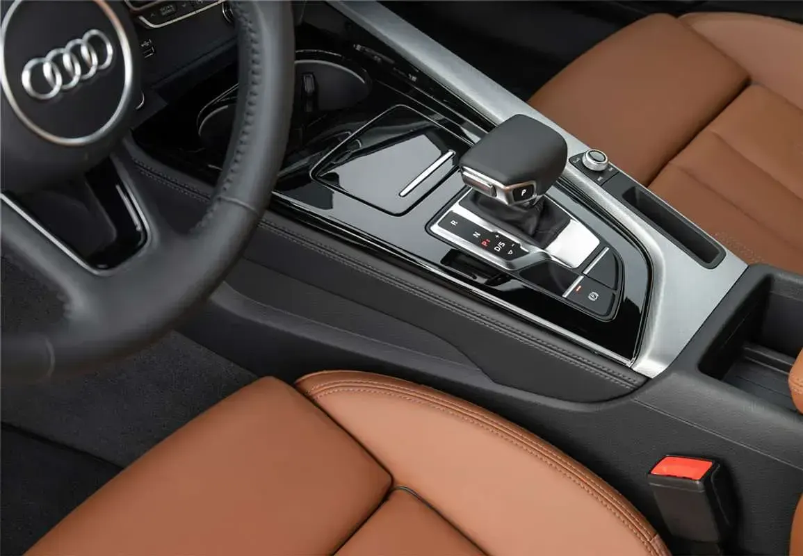 Usado Audi A4 Advanced 163 CV (119 kW) 2021 Gris Familiar