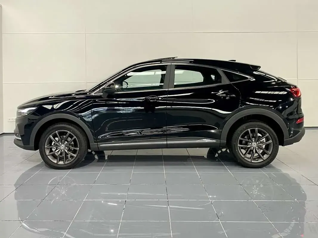 Usado DFSK F5 136 CV (100 kW) 2020 Negro SUV