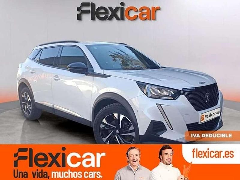 Usado Peugeot 2008 Allure 131 CV (96 kW) 2023 Blanco SUV