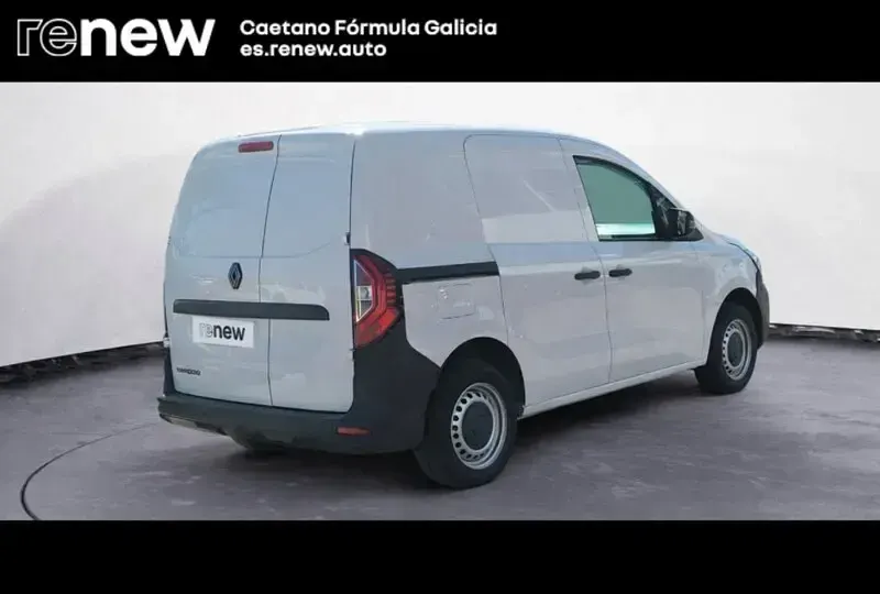 Usado Renault Kangoo 95 CV (69 kW) 2025 Blanco Monovolumen
