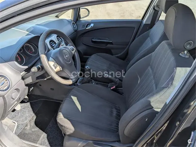 Usado Opel Corsa Enjoy 75 CV (55 kW) 2007 Negro Utilitario