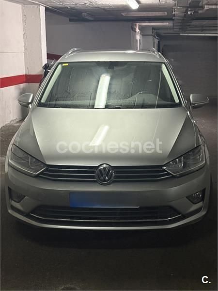 Gris / plata Usado 2015 VW Golf Sportsvan Advance Monovolumen | 10.000 € (Buen precio) - Imagen 1/4